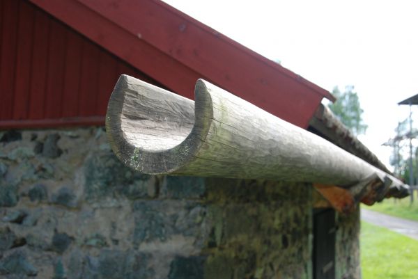 Wooden Gutter Repair in Peyton