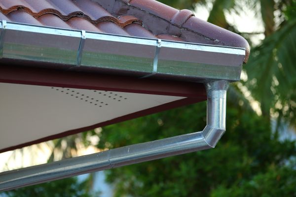 Metal Gutter Repair in Peyton